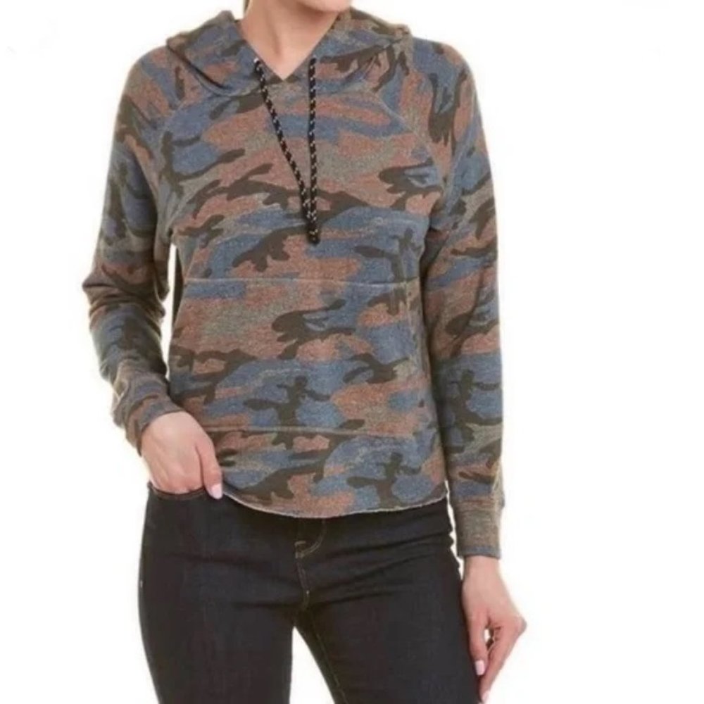 Sundry ~Camo Crop Small Hoodie in Heather Gray